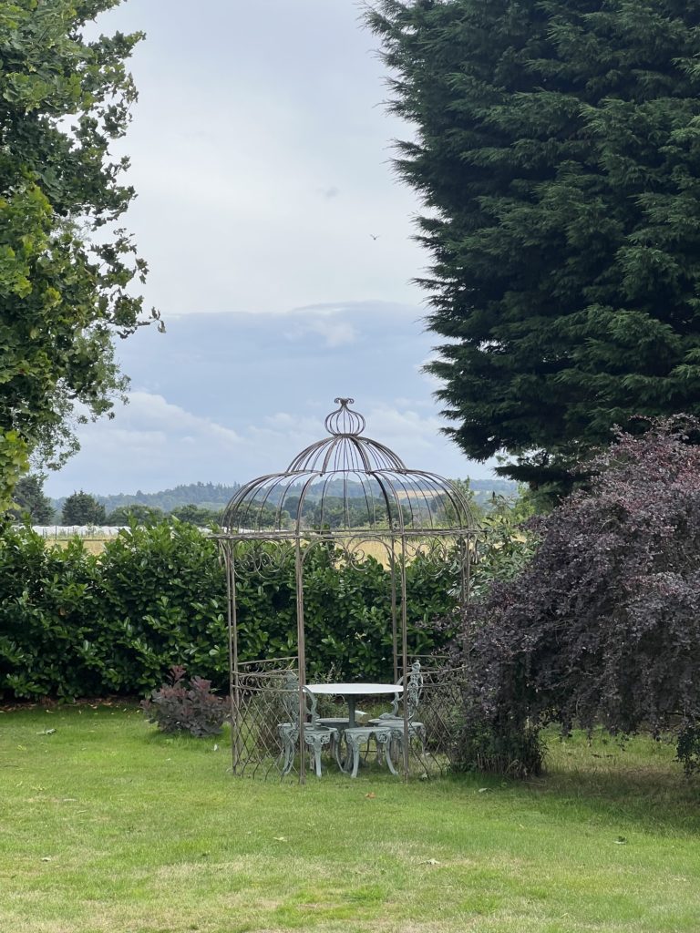 THE COACH HOUSE, SURREY, GU7 - SHOOTFACTORY - OTHER UK HOUSES