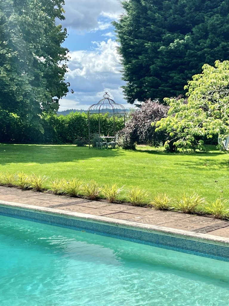 THE COACH HOUSE, SURREY, GU7 - SHOOTFACTORY - OTHER UK HOUSES
