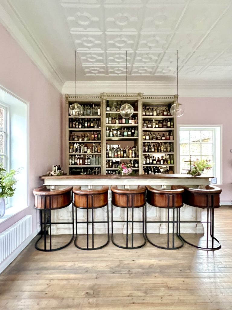 THE COACH HOUSE, SURREY, GU7 - SHOOTFACTORY - OTHER UK HOUSES