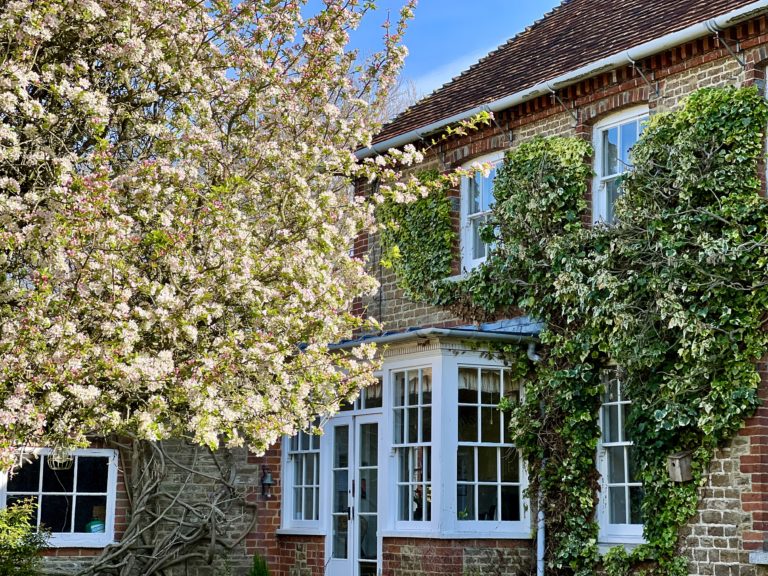 THE COACH HOUSE, SURREY, GU7 - SHOOTFACTORY - OTHER UK HOUSES