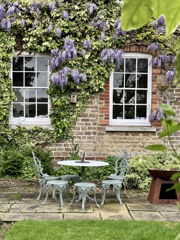 THE COACH HOUSE, SURREY, GU7 - SHOOTFACTORY - OTHER UK HOUSES