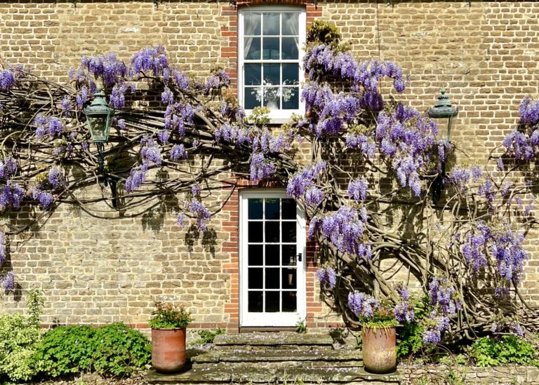 THE COACH HOUSE, SURREY, GU7 - SHOOTFACTORY - OTHER UK HOUSES