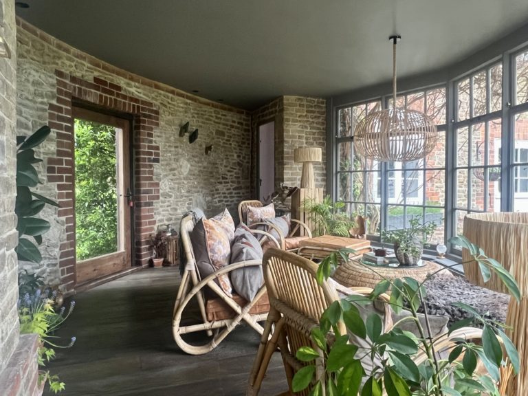 THE COACH HOUSE, SURREY, GU7 - SHOOTFACTORY - OTHER UK HOUSES