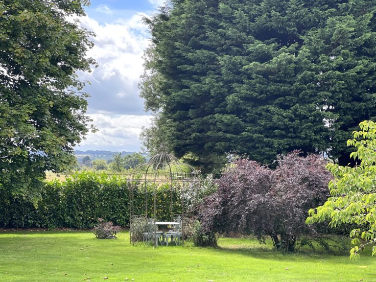 THE COACH HOUSE, SURREY, GU7 - SHOOTFACTORY - OTHER UK HOUSES