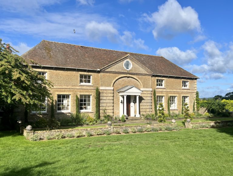 THE COACH HOUSE, SURREY, GU7 - SHOOTFACTORY - OTHER UK HOUSES
