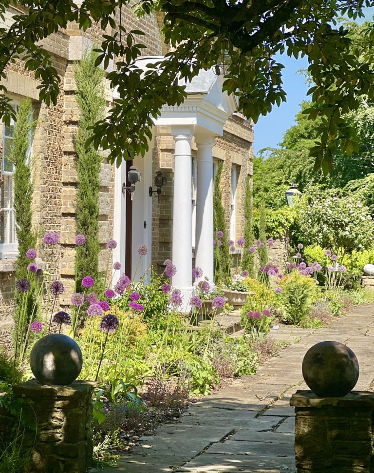 THE COACH HOUSE, SURREY, GU7 - SHOOTFACTORY - OTHER UK HOUSES