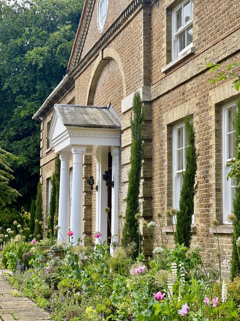 THE COACH HOUSE, SURREY, GU7 - SHOOTFACTORY - OTHER UK HOUSES