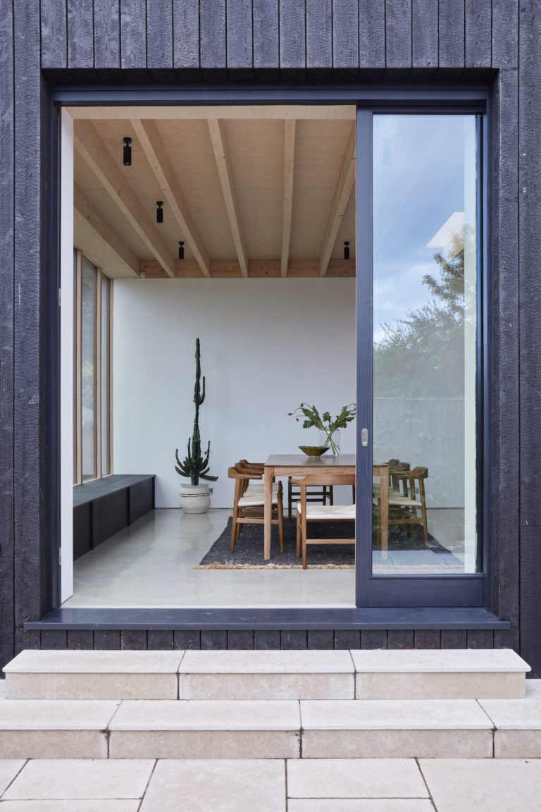 CRESCENT HOUSE, HASTINGS, TN34 - SHOOTFACTORY - OTHER UK HOUSES
