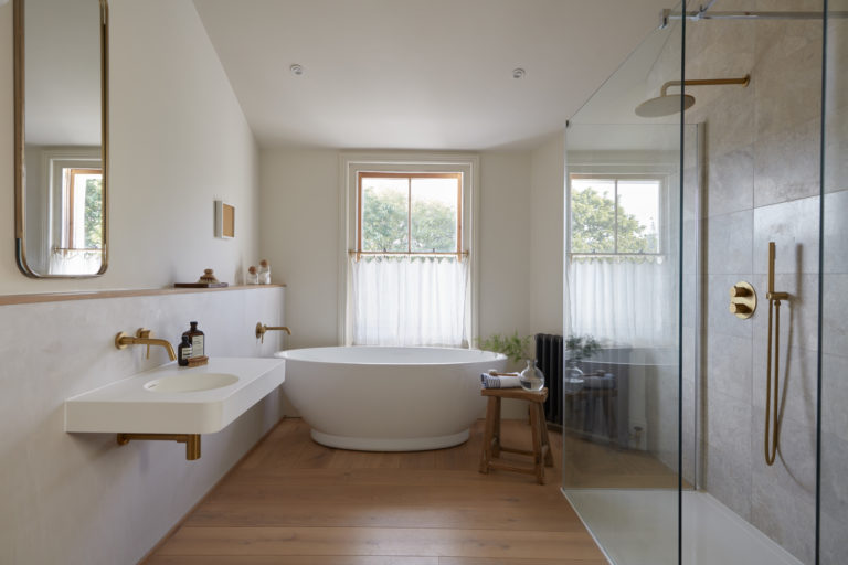 CRESCENT HOUSE, HASTINGS, TN34 - SHOOTFACTORY - OTHER UK HOUSES