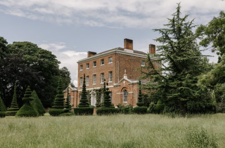 GEORGIAN MANOR, LINCOLNSHIRE, PE11 - SHOOTFACTORY - OTHER UK HOUSES