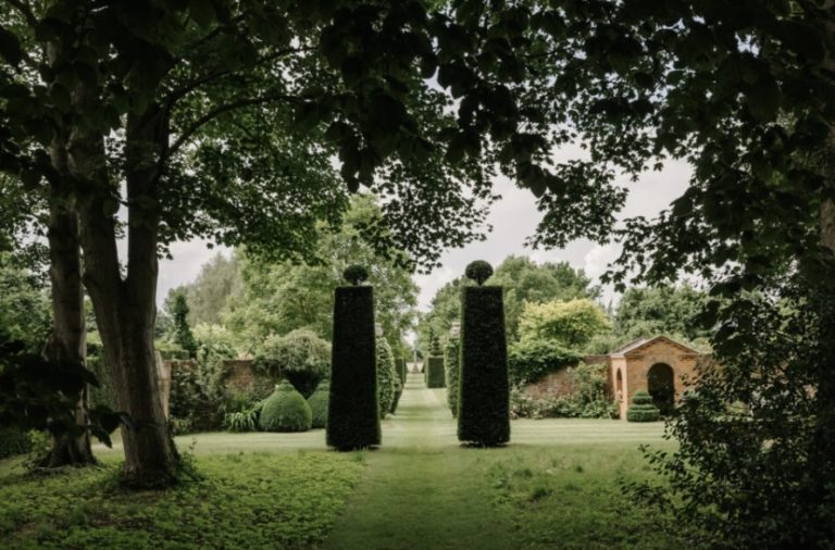 GEORGIAN MANOR, LINCOLNSHIRE, PE11 - SHOOTFACTORY - OTHER UK HOUSES