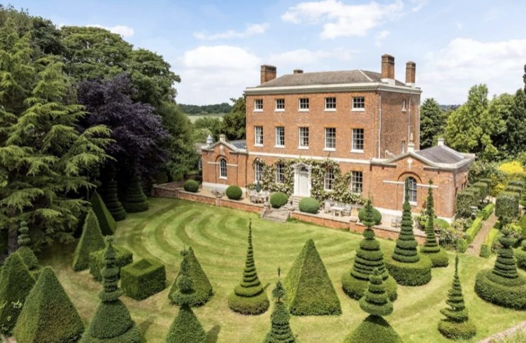 Elegant Georgian Manor Location for Photoshoots & Filming