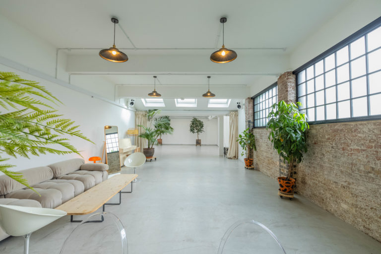 STOKEY, LONDON, N16 - SHOOTFACTORY - PHOTOGRAPHIC STUDIOS - 0