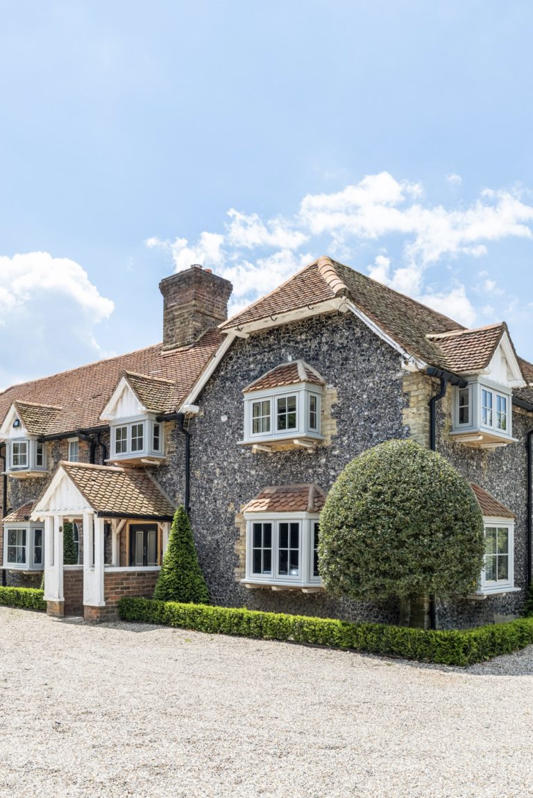 CHEVERELLS-ST-ALBANS-AL3-SHOOTFACTORY-LONDON-HOUSES