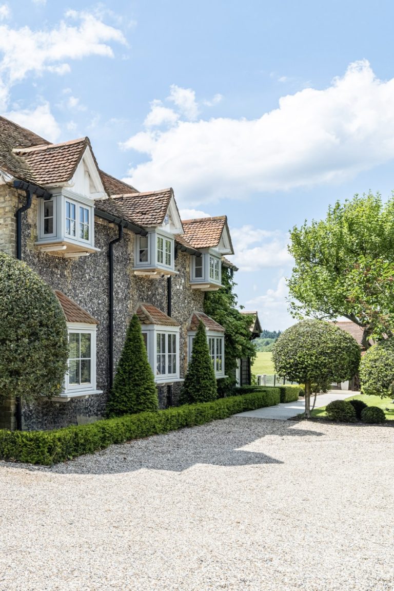 CHEVERELLS-ST-ALBANS-AL3-SHOOTFACTORY-LONDON-HOUSES