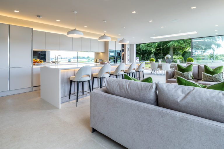 CHEVERELLS, ST ALBANS, AL3 - SHOOTFACTORY - LONDON HOUSES