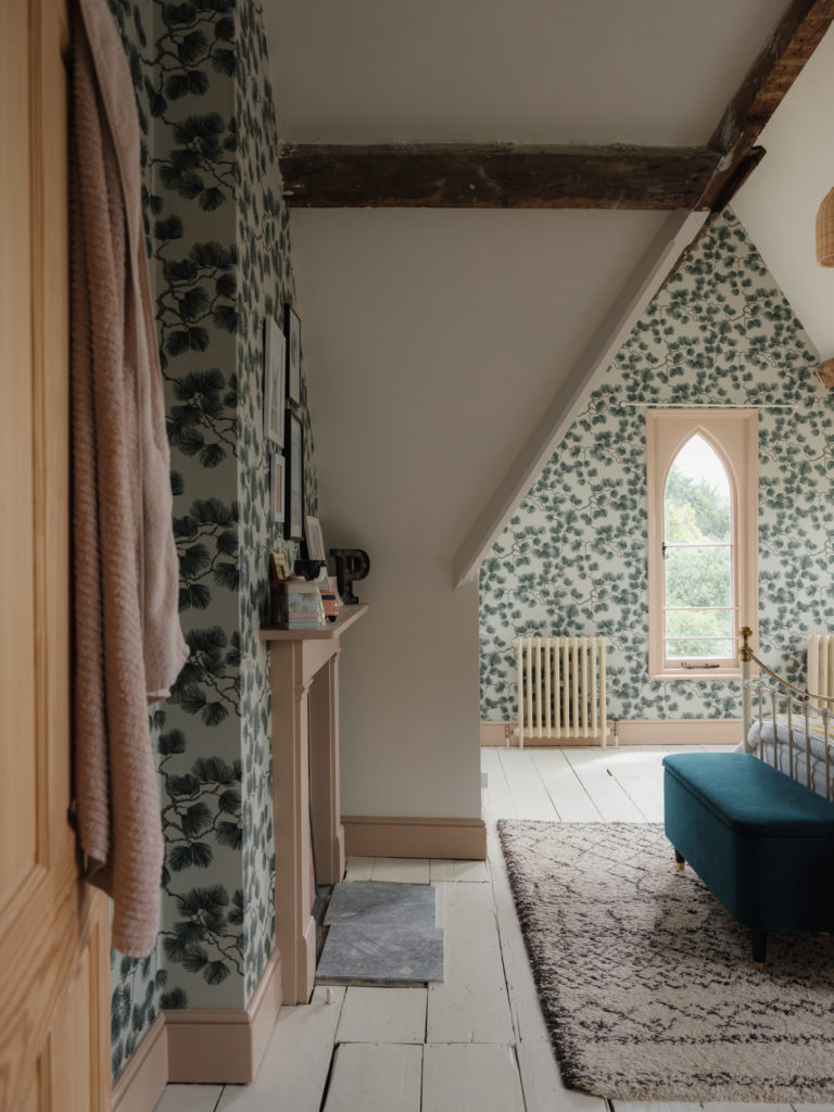 HEATHERDENE, WEYBRIDGE, KT13 - SHOOTFACTORY - OTHER UK HOUSES