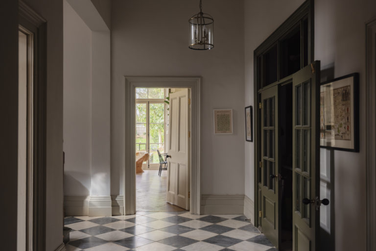 HEATHERDENE, WEYBRIDGE, KT13 - SHOOTFACTORY - OTHER UK HOUSES
