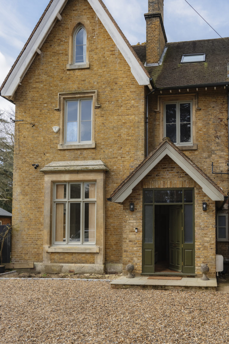 HEATHERDENE, WEYBRIDGE, KT13 - SHOOTFACTORY - OTHER UK HOUSES