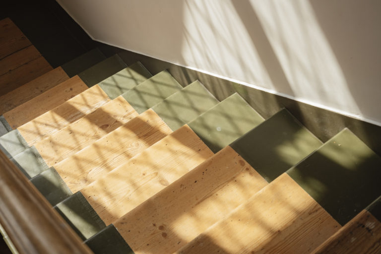 HEATHERDENE, WEYBRIDGE, KT13 - SHOOTFACTORY - OTHER UK HOUSES