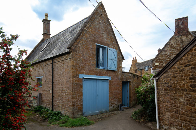 IVY, OXON, OX17 SHOOTFACTORY - OTHER UK HOUSES