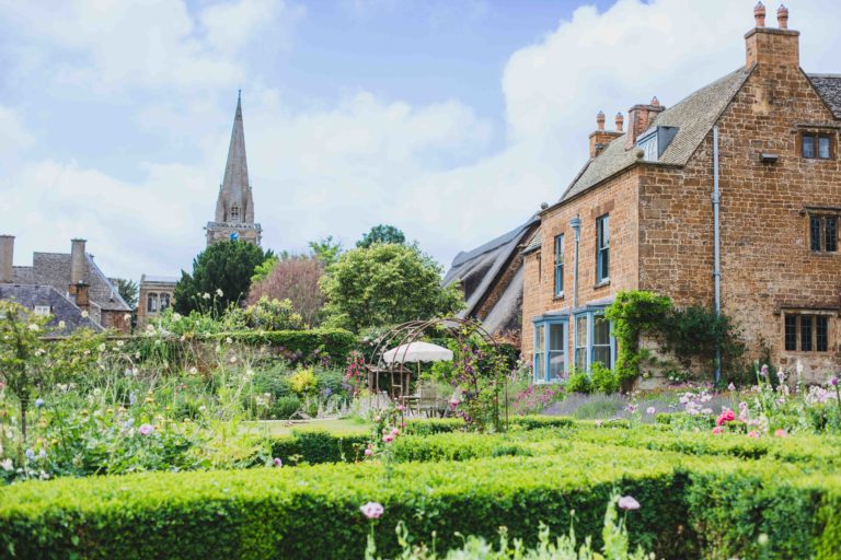 IVY, OXON, OX17 SHOOTFACTORY - OTHER UK HOUSES