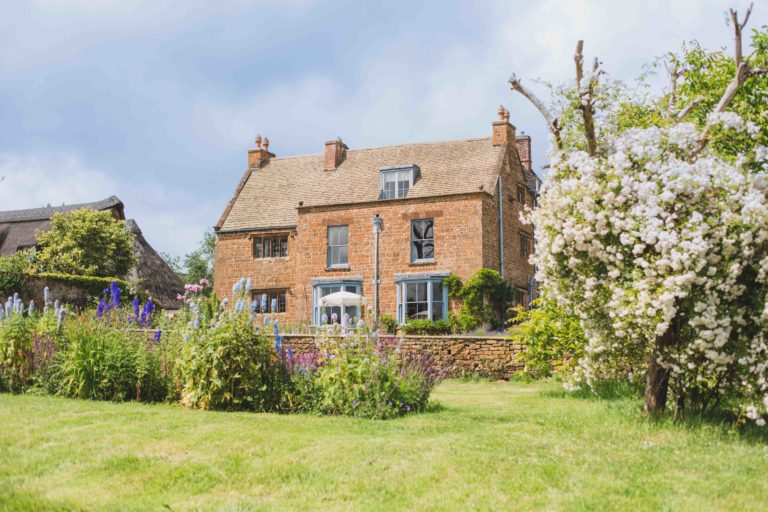 IVY, OXON, OX17 SHOOTFACTORY - OTHER UK HOUSES