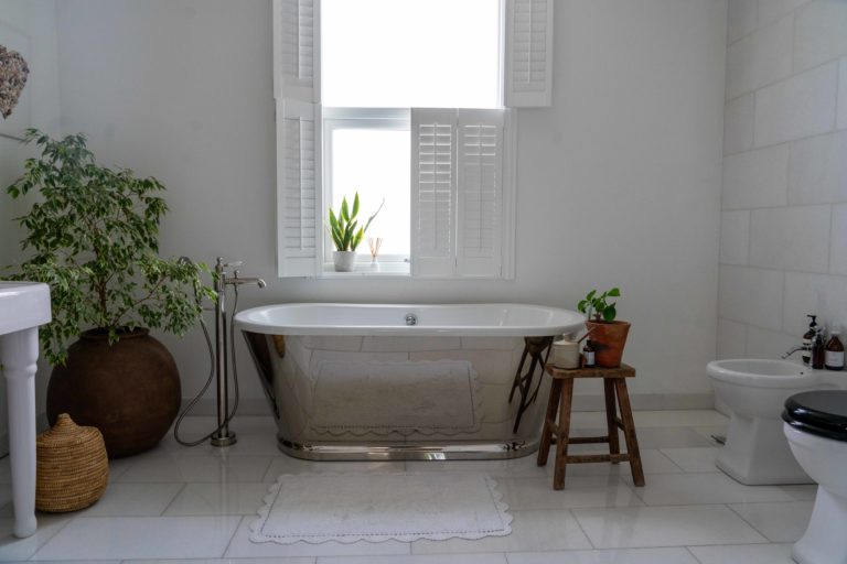 LAURENCIA, MANCHESTER, M20 - SHOOTFACTORY - OTHER UK HOUSES