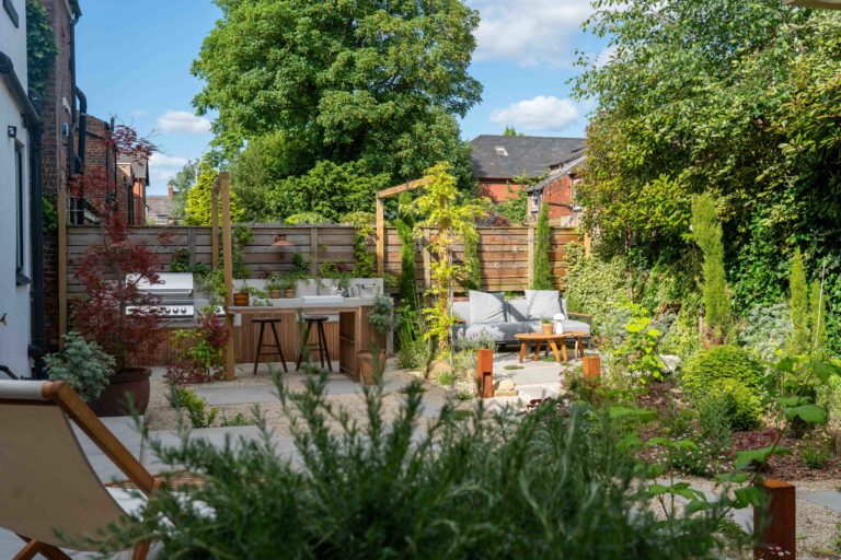 LAURENCIA, MANCHESTER, M20 - SHOOTFACTORY - OTHER UK HOUSES