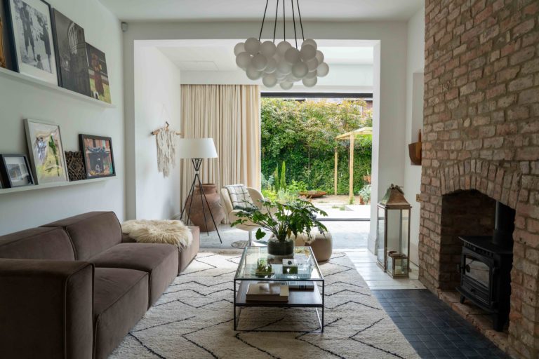 LAURENCIA, MANCHESTER, M20 - SHOOTFACTORY - OTHER UK HOUSES