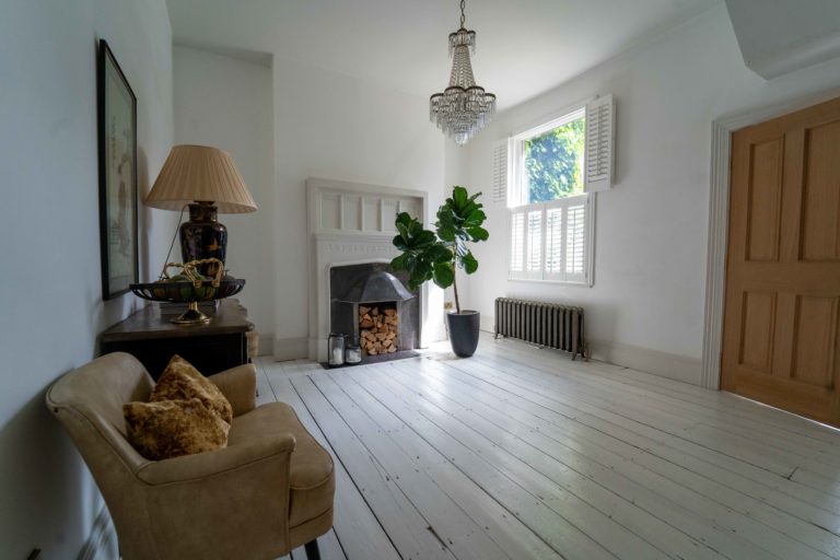 LAURENCIA, MANCHESTER, M20 - SHOOTFACTORY - OTHER UK HOUSES