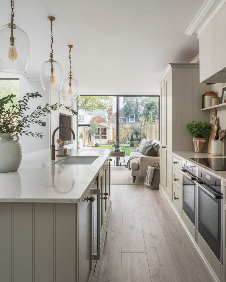 ROSEMARY, SURREY, KT12 - SHOOTFACTORY - OTHER UK HOUSES