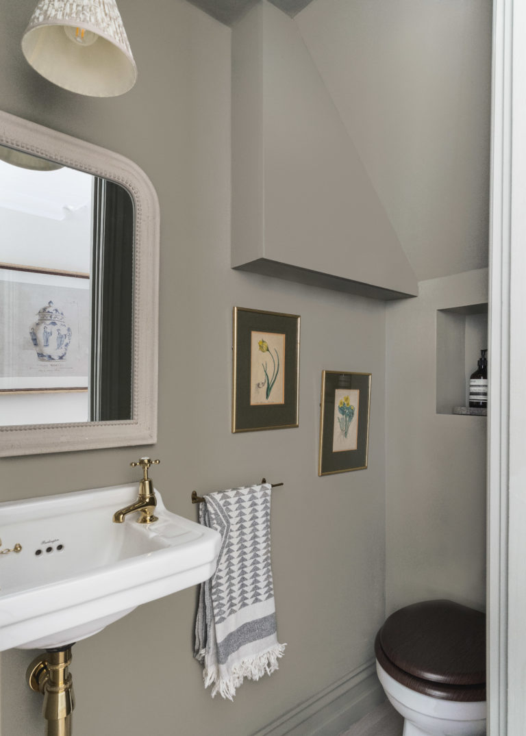ROSEMARY, SURREY, KT12 - SHOOTFACTORY - OTHER UK HOUSES