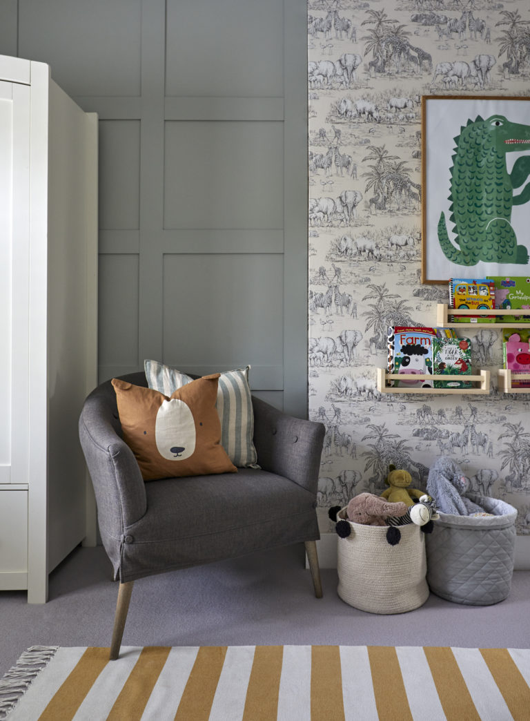 ROSEMARY, SURREY, KT12 - SHOOTFACTORY - OTHER UK HOUSES