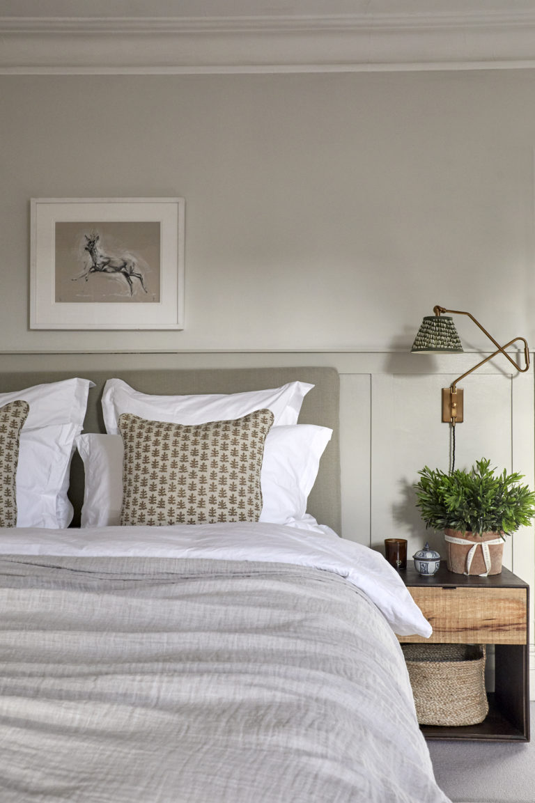 ROSEMARY, SURREY, KT12 - SHOOTFACTORY - OTHER UK HOUSES