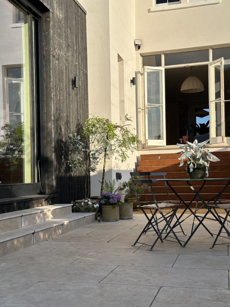 CRESCENT HOUSE, HASTINGS, TN34 - SHOOTFACTORY - OTHER UK HOUSES