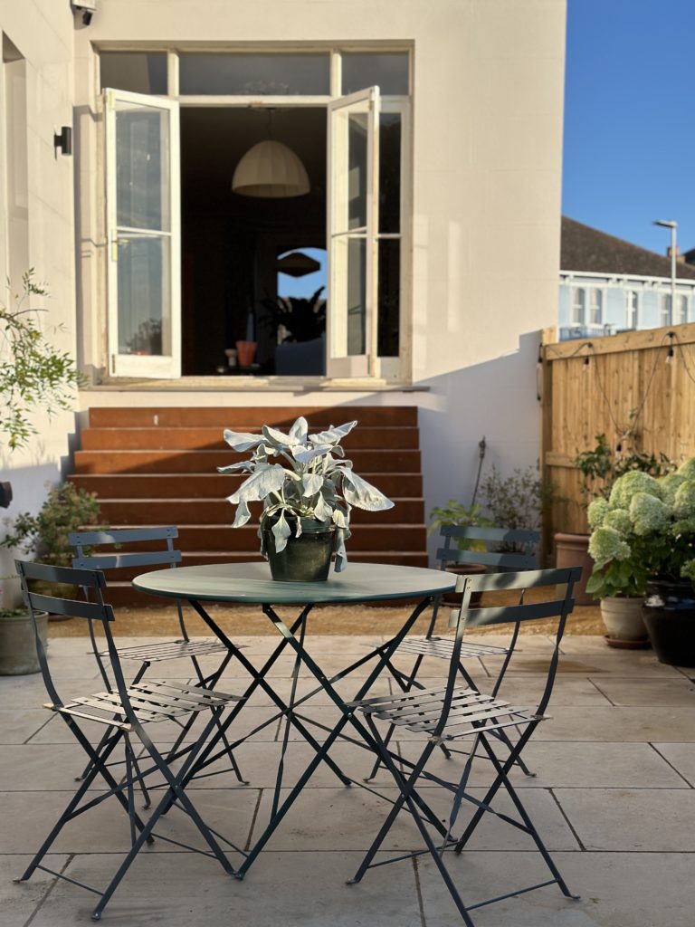 CRESCENT HOUSE, HASTINGS, TN34 - SHOOTFACTORY - OTHER UK HOUSES