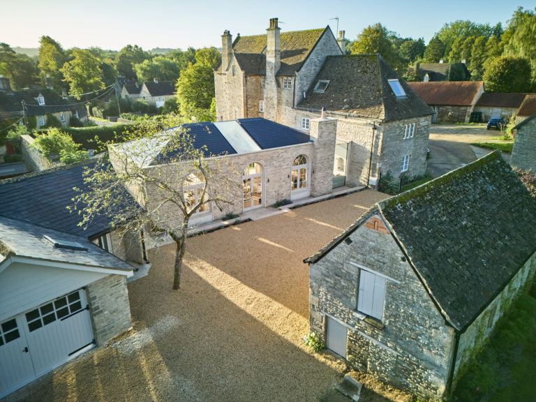 CHARLBURY OXFORDSHIRE, OX7 - SHOOTFACTORY - OTHER UK HOUSES