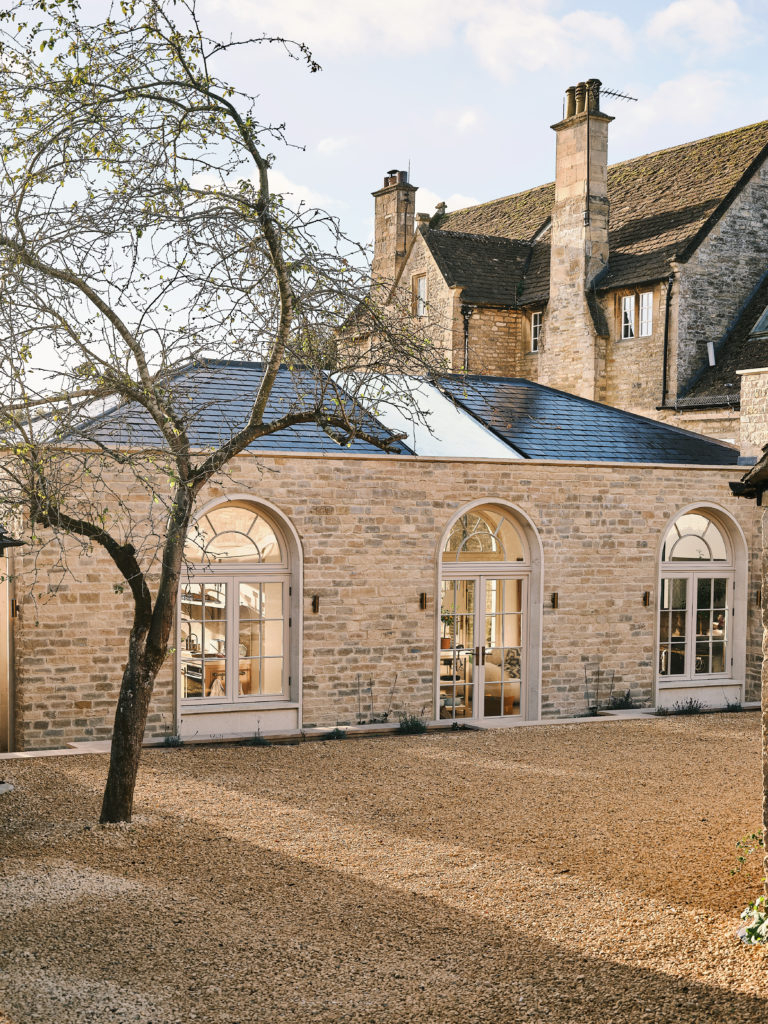 CHARLBURY OXFORDSHIRE, OX7 - SHOOTFACTORY - OTHER UK HOUSES
