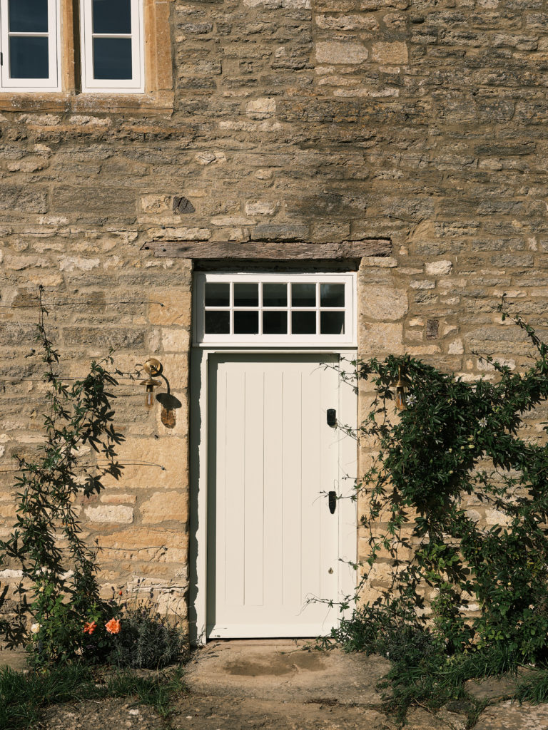 CHARLBURY OXFORDSHIRE, OX7 - SHOOTFACTORY - OTHER UK HOUSES