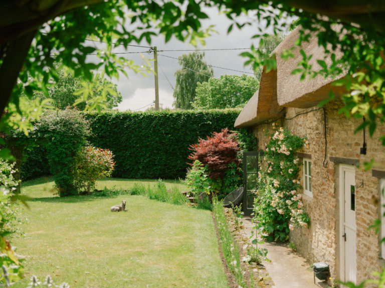 ELEYS COTTAGE, BUCKLAND - SN9 - SHOOTFACTORY - OTHER UK HOUSES