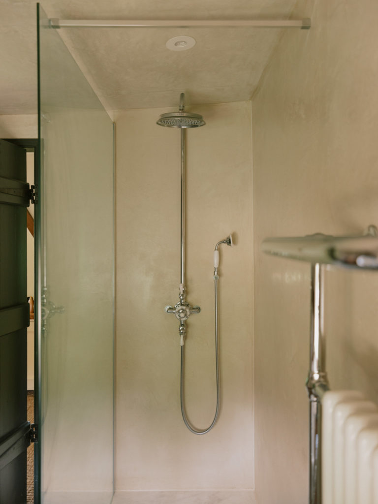 ELEYS COTTAGE, BUCKLAND - SN9 - SHOOTFACTORY - OTHER UK HOUSES