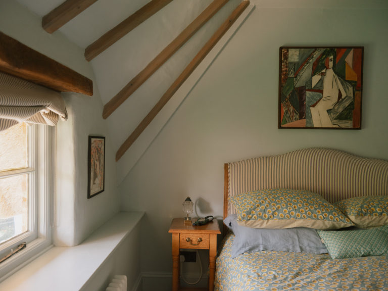 ELEYS COTTAGE, BUCKLAND - SN9 - SHOOTFACTORY - OTHER UK HOUSES
