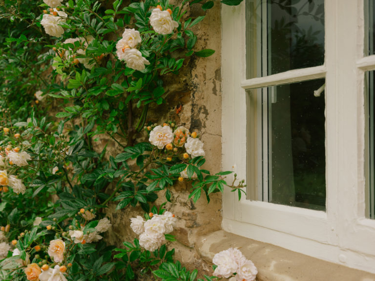 ELEYS COTTAGE, BUCKLAND - SN9 - SHOOTFACTORY - OTHER UK HOUSES