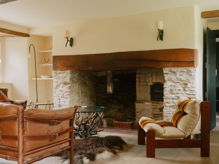 ELEYS COTTAGE, BUCKLAND - SN9 - SHOOTFACTORY - OTHER UK HOUSES