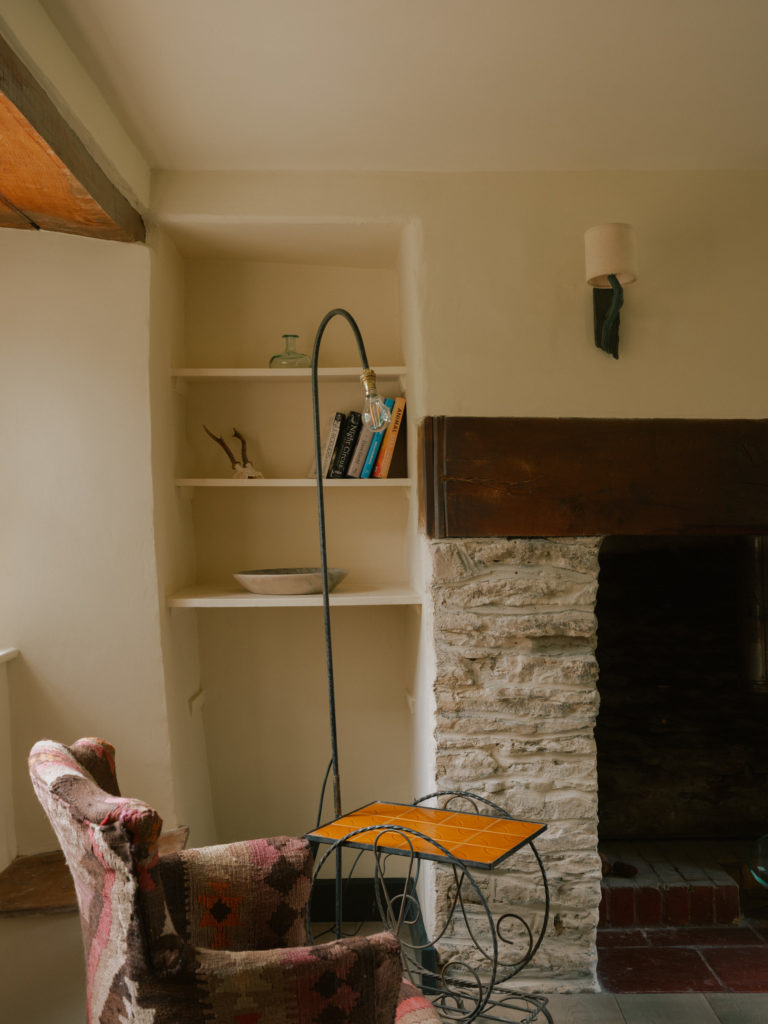 ELEYS COTTAGE, BUCKLAND - SN9 - SHOOTFACTORY - OTHER UK HOUSES