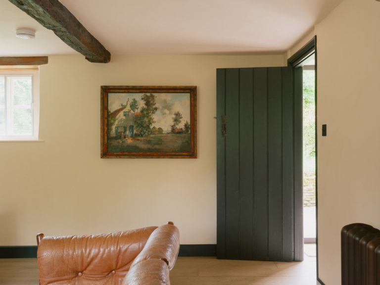 ELEYS COTTAGE, BUCKLAND - SN9 - SHOOTFACTORY - OTHER UK HOUSES