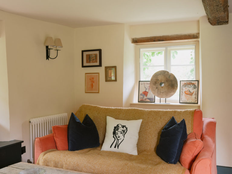 ELEYS COTTAGE, BUCKLAND - SN9 - SHOOTFACTORY - OTHER UK HOUSES