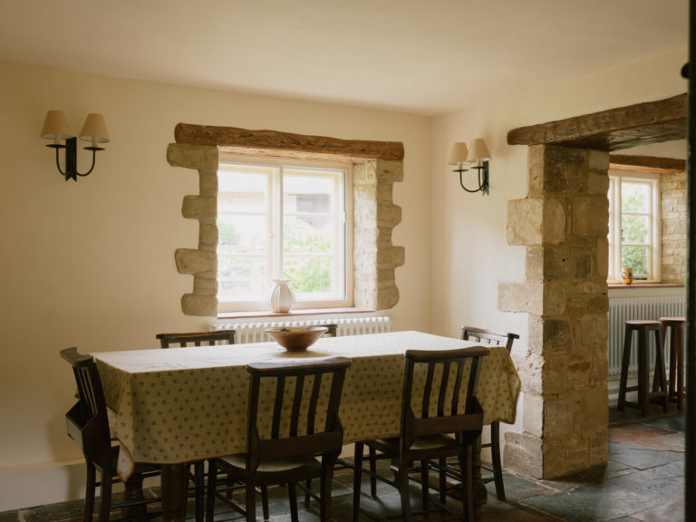 ELEYS COTTAGE, BUCKLAND - SN9 - SHOOTFACTORY - OTHER UK HOUSES