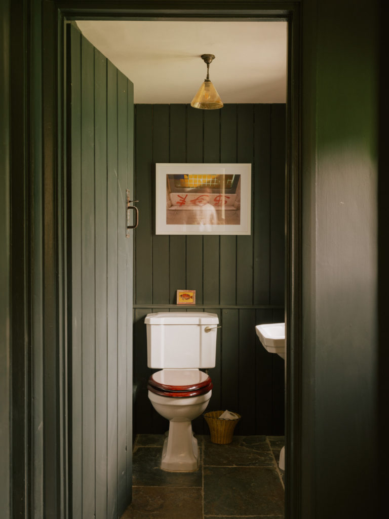ELEYS COTTAGE, BUCKLAND - SN9 - SHOOTFACTORY - OTHER UK HOUSES